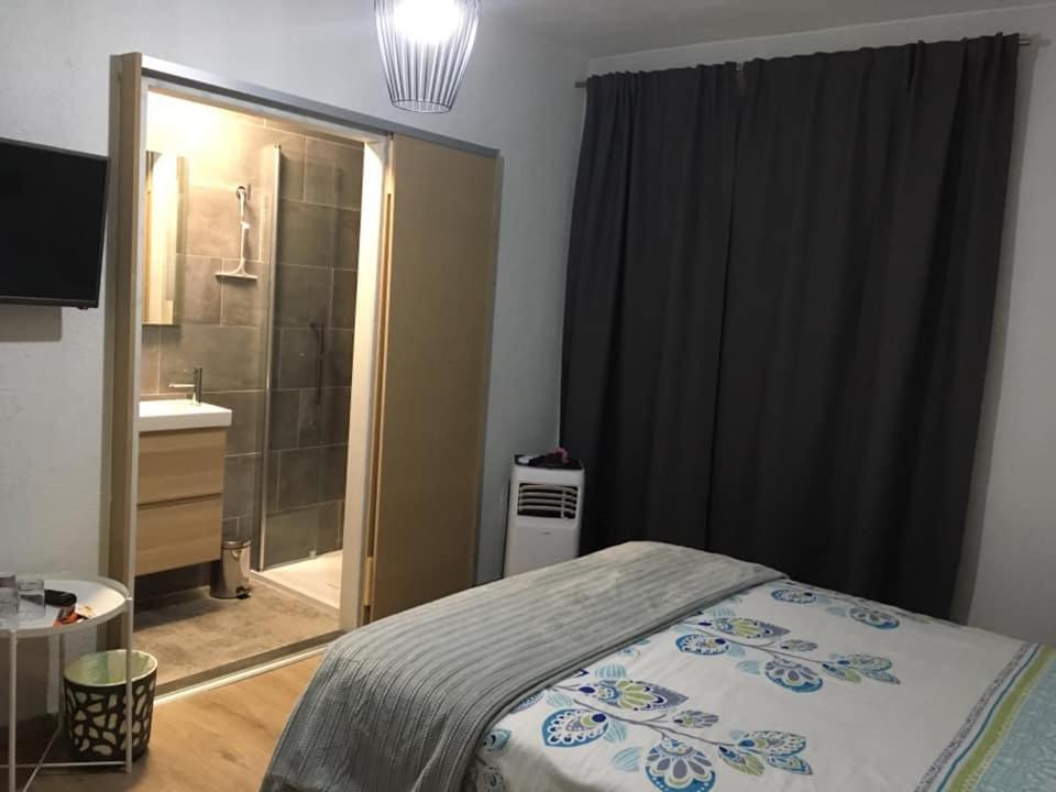 Hotel B&B Mama Mia オブロヴァツ エクステリア 写真